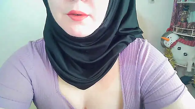 PinkPudding online show from December 24, 2024, 2:33 pm