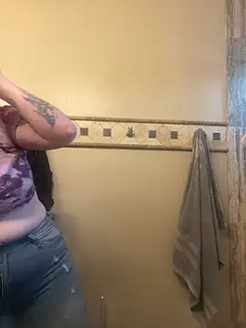 Snapshot of 1-800-FUCKYOU chatting on December 27, 2024, 7:24 pm 1-800-FUCKYOU online show from December 27, 2024, 7:24 pm