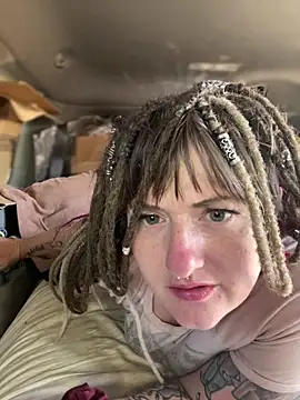 Snapshot of 1-800-FUCKYOU chatting on September 12, 2025, 8:31 pm 1-800-FUCKYOU online show from September 12, 2025, 8:31 pm