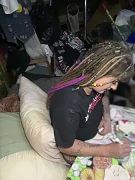 Snapshot of 1-800-FUCKYOU chatting on September 20, 2025, 2:45 am 1-800-FUCKYOU online show from September 20, 2025, 2:45 am