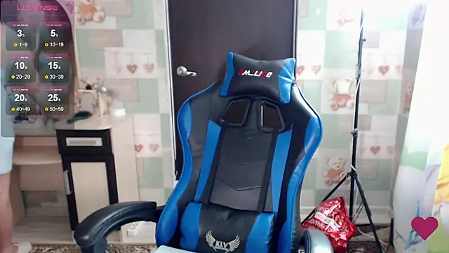 Korolek12 online show from December 18, 2025, 5:24 am