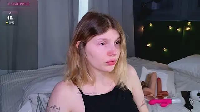  aleksa  online show from March 25, 2026, 6:19 am