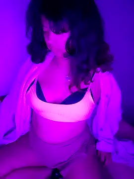 Snapshot of Peach_Girll chatting on February 14, 2025, 3:00 am Peach Girll online show from February 14, 2025, 3:00 am