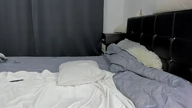 AryanaxXx online show from November 24, 2025, 6:07 pm