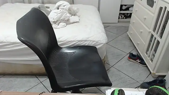 MysterBearMG online show from October 5, 2025, 12:31 am