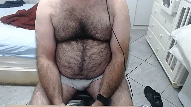 Snapshot of MysterBearMG chatting on July 15, 2026, 12:38 am MysterBearMG online show from July 15, 2026, 12:38 am