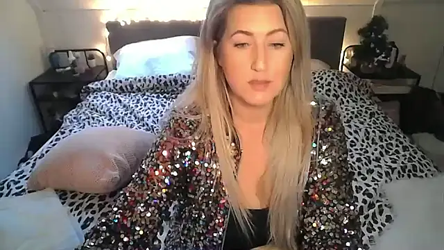 Snapshot of TessToy chatting on December 29, 2024, 3:13 pm TessToy online show from December 29, 2024, 3:13 pm