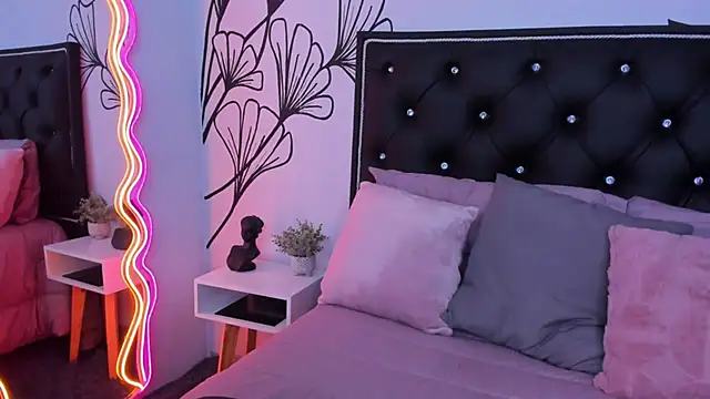 Snapshot of Sweet_Ariadna_ chatting on June 14, 2026, 12:18 pm Sweet Ariadna online show from June 14, 2026, 12:18 pm