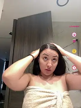 Snapshot of AnushaKumari chatting on June 6, 2026, 4:23 pm AnushaKumari online show from June 6, 2026, 4:23 pm