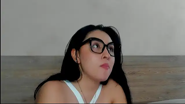 Snapshot of AnushaKumari chatting on June 27, 2026, 7:52 pm AnushaKumari online show from June 27, 2026, 7:52 pm