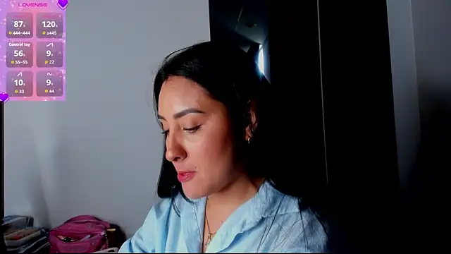 Snapshot of AnushaKumari chatting on July 10, 2026, 5:37 pm AnushaKumari online show from July 10, 2026, 5:37 pm
