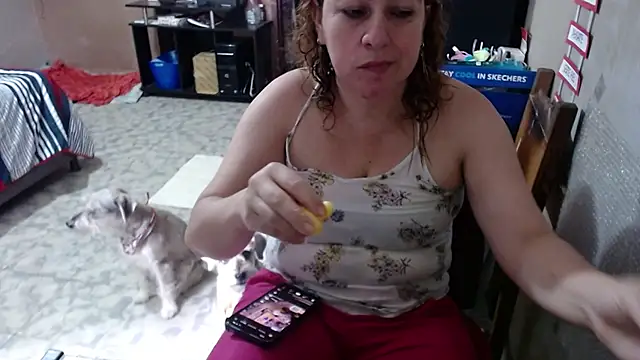 Barbiegomez online show from April 7, 2026, 4:51 pm