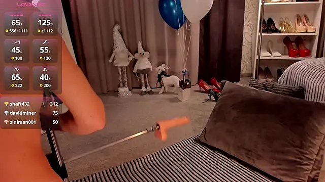 Jullia Moor online show from January 25, 2025, 4:23 am