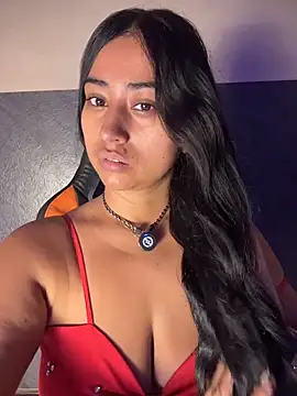 Valentinne z online show from April 5, 2026, 2:58 pm