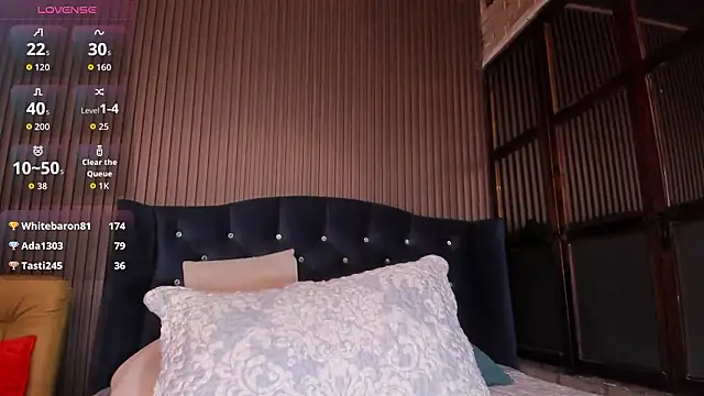 Snapshot of JuliaDawson_ chatting on February 3, 2026, 2:53 am JuliaDawson online show from February 3, 2026, 2:53 am