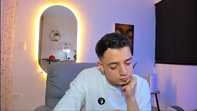 alejandro calderon1 online show from March 2, 2026, 9:05 am