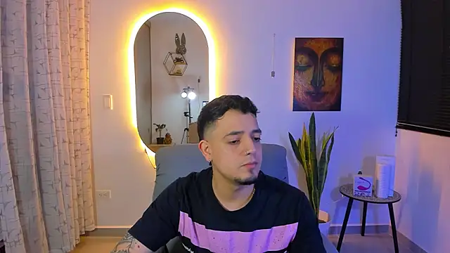 alejandro calderon1 online show from March 21, 2026, 7:02 am