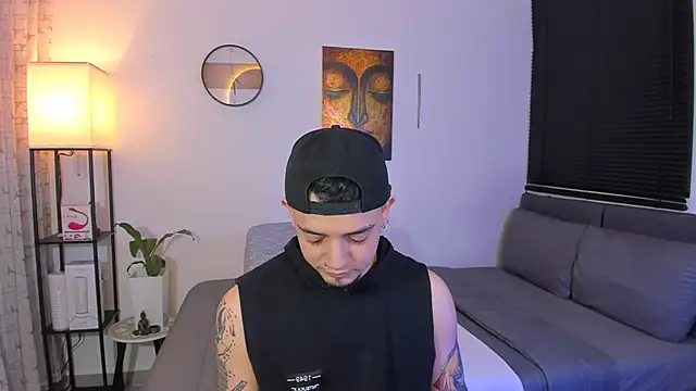 Snapshot of alejandro_calderon1 chatting on May 24, 2026, 1:32 am alejandro calderon1 online show from May 24, 2026, 1:32 am