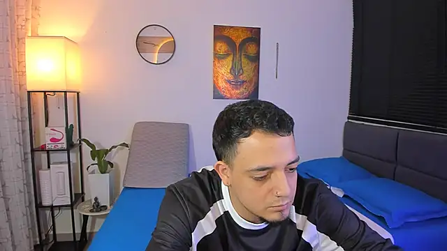 Snapshot of alejandro_calderon1 chatting on June 1, 2026, 4:14 am alejandro calderon1 online show from June 1, 2026, 4:14 am