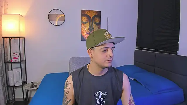 Snapshot of alejandro_calderon1 chatting on June 29, 2026, 3:02 am alejandro calderon1 online show from June 29, 2026, 3:02 am