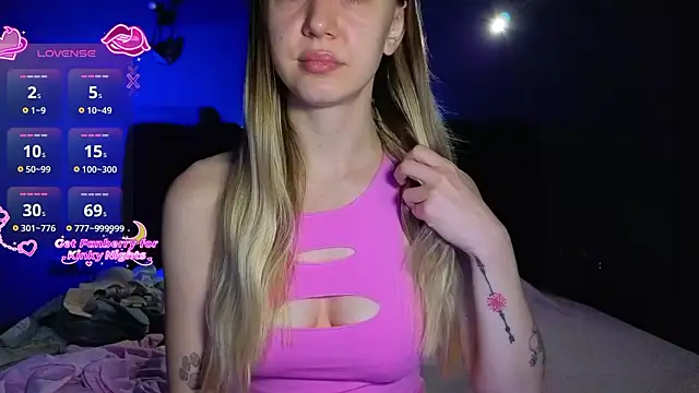 SexyCocobutt online show from February 19, 2026, 12:45 pm