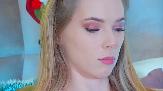 GentleRossi online show from November 22, 2025, 3:22 pm