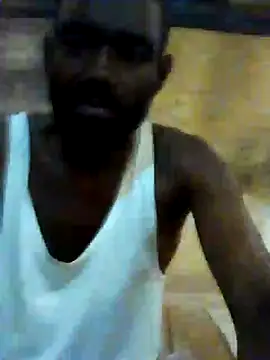 Snapshot of Johnny_emboh chatting on October 7, 2025, 9:39 am Johnny emboh online show from October 7, 2025, 9:39 am