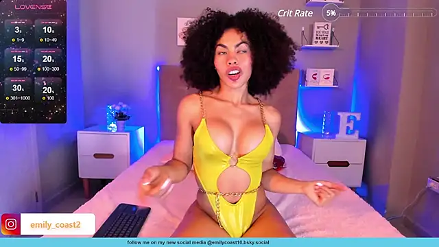 Snapshot of EmilyCoast-1 chatting on March 20, 2025, 9:13 pm EmilyCoast-1 online show from March 20, 2025, 9:13 pm