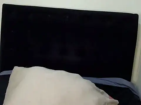 Snapshot of Sweettkendy chatting on November 4, 2025, 11:59 pm Sweettkendy online show from November 4, 2025, 11:59 pm