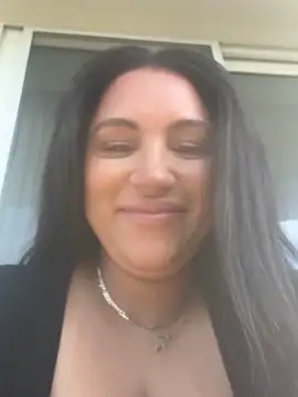 MeghanXO online show from September 10, 2025, 1:55 pm