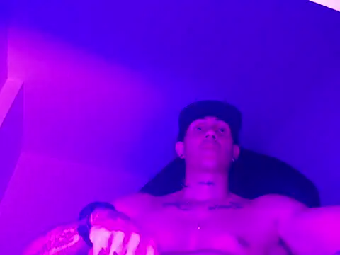 xxxtreme master7 online show from March 3, 2026, 11:43 pm