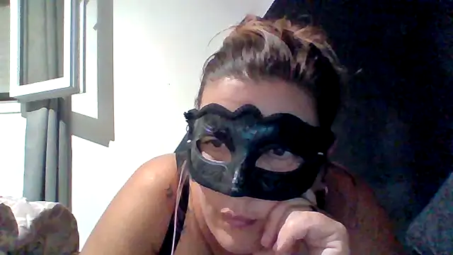 Snapshot of openbars chatting on October 3, 2025, 7:55 pm openbars online show from October 3, 2025, 7:55 pm