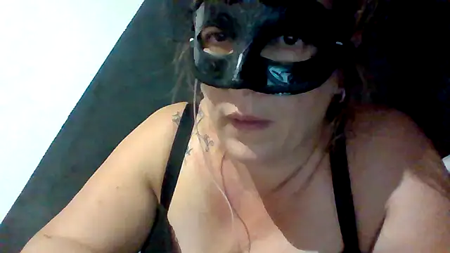 Snapshot of openbars chatting on October 7, 2025, 8:06 pm openbars online show from October 7, 2025, 8:06 pm