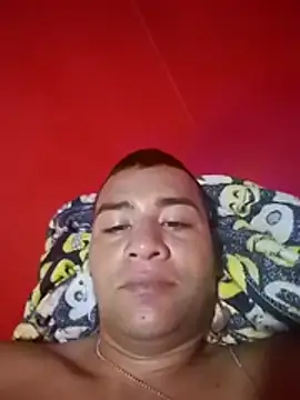 Snapshot of EISONREINA11 chatting on February 18, 2026, 5:25 am EISONREINA11 online show from February 18, 2026, 5:25 am