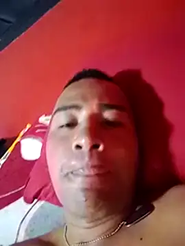 Snapshot of EISONREINA11 chatting on February 21, 2026, 3:46 pm EISONREINA11 online show from February 21, 2026, 3:46 pm