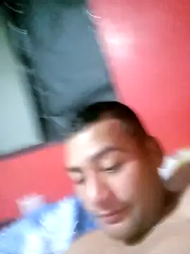 Snapshot of EISONREINA11 chatting on April 14, 2026, 2:39 am EISONREINA11 online show from April 14, 2026, 2:39 am