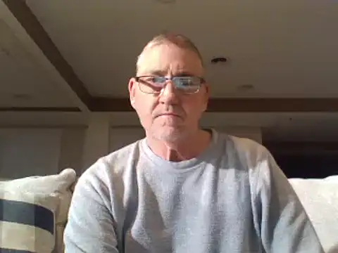 Snapshot of takeitall101 chatting on December 3, 2024, 2:49 pm takeitall101 online show from December 3, 2024, 2:49 pm