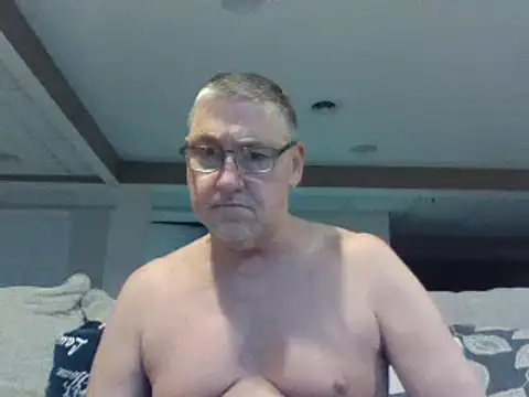 Snapshot of takeitall101 chatting on December 21, 2024, 6:09 am takeitall101 online show from December 21, 2024, 6:09 am