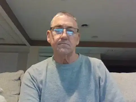 Snapshot of takeitall101 chatting on March 9, 2025, 5:55 am takeitall101 online show from March 9, 2025, 5:55 am