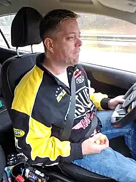 Snapshot of Trucker_Hunter chatting on December 3, 2024, 9:22 am Trucker Hunter online show from December 3, 2024, 9:22 am