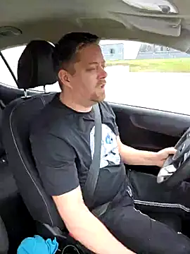 Snapshot of Trucker_Hunter chatting on December 26, 2024, 10:37 am Trucker Hunter online show from December 26, 2024, 10:37 am