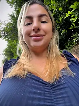 sammyqueenx21 online show from July 18, 2026, 11:36 am