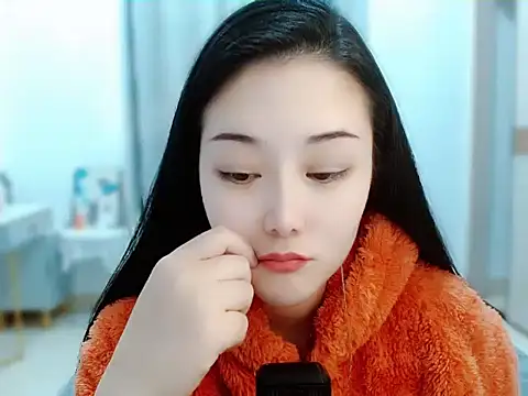 Snapshot of Angel-C chatting on December 3, 2024, 1:30 am Angel-C online show from December 3, 2024, 1:30 am