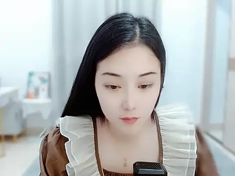 Snapshot of Angel-C chatting on February 17, 2025, 1:36 am Angel-C online show from February 17, 2025, 1:36 am