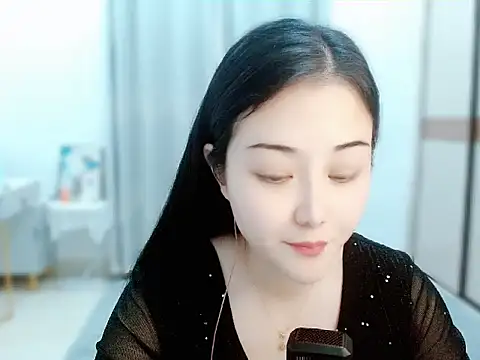 Snapshot of Angel-C chatting on March 4, 2025, 1:34 am Angel-C online show from March 4, 2025, 1:34 am