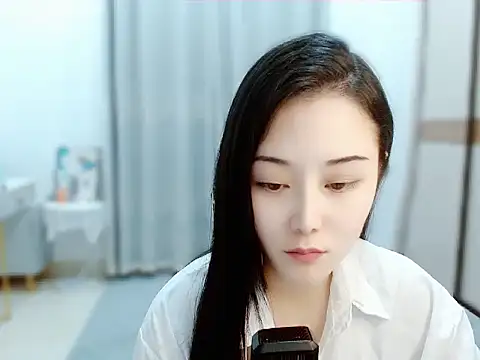 Snapshot of Angel-C chatting on March 8, 2025, 1:28 am Angel-C online show from March 8, 2025, 1:28 am