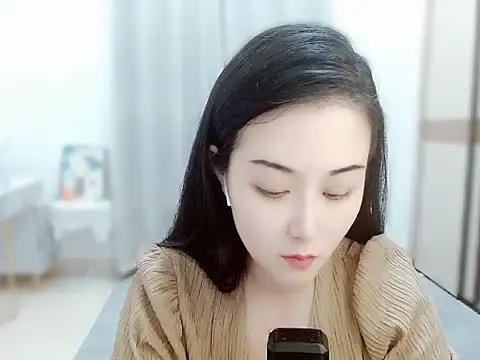 Snapshot of Angel-C chatting on March 14, 2025, 1:37 am Angel-C online show from March 14, 2025, 1:37 am