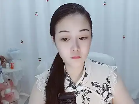 Snapshot of Angel-C chatting on September 9, 2025, 1:27 am Angel-C online show from September 9, 2025, 1:27 am