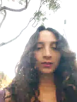 Snapshot of _Laary chatting on February 8, 2025, 9:46 pm  Laary online show from February 8, 2025, 9:46 pm