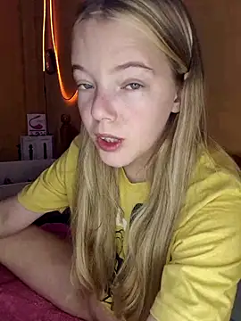 -veranito- online show from February 17, 2025, 3:15 am